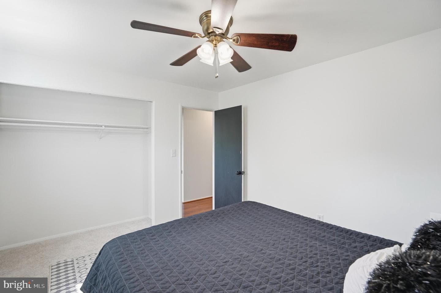 132 Janelin Court photo 15