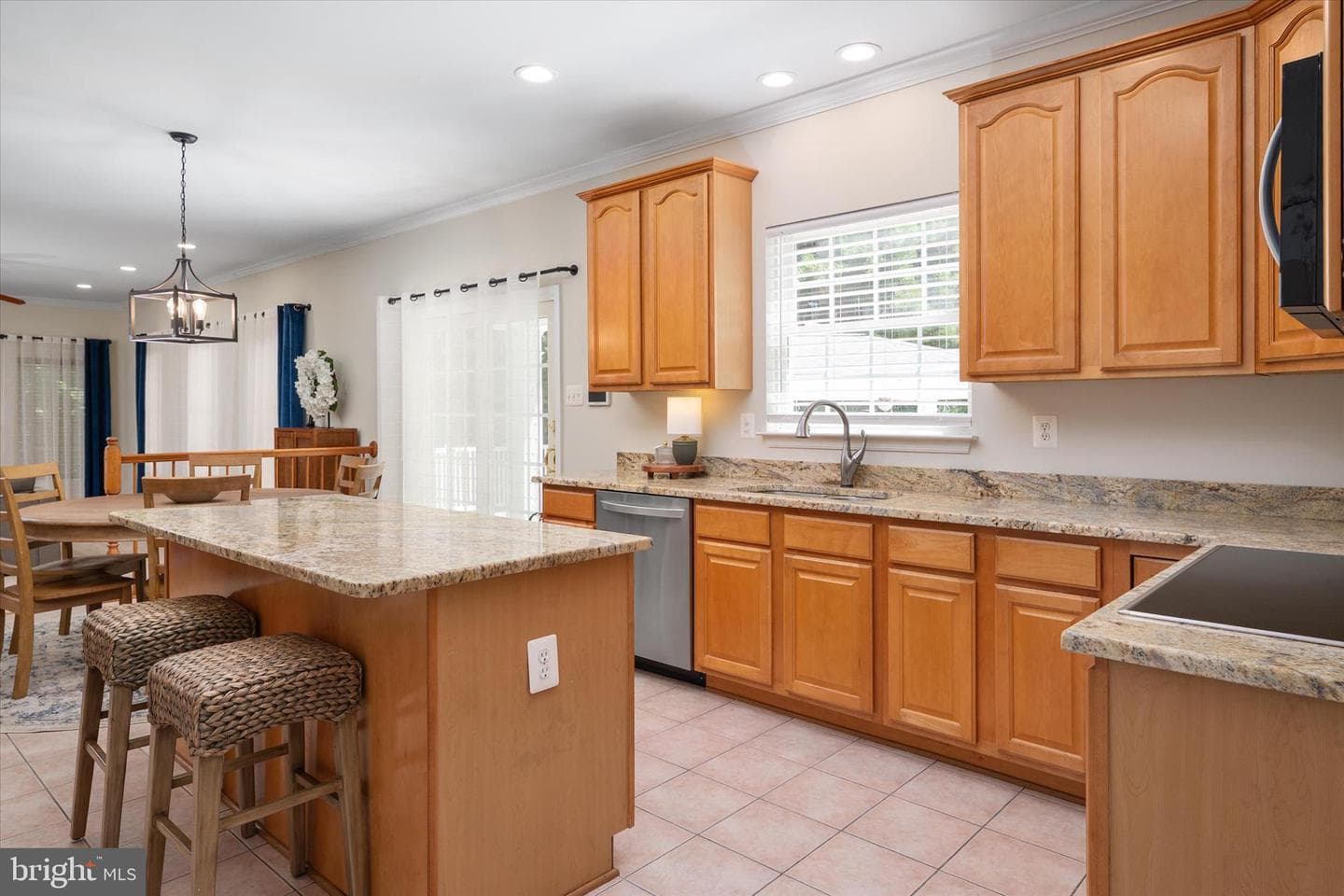 1405 Saybrooke Court photo 17