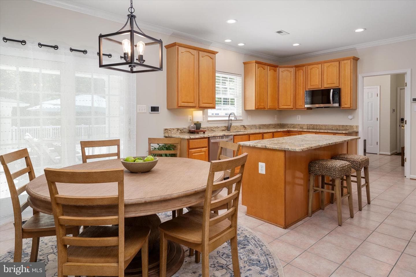 1405 Saybrooke Court photo 18