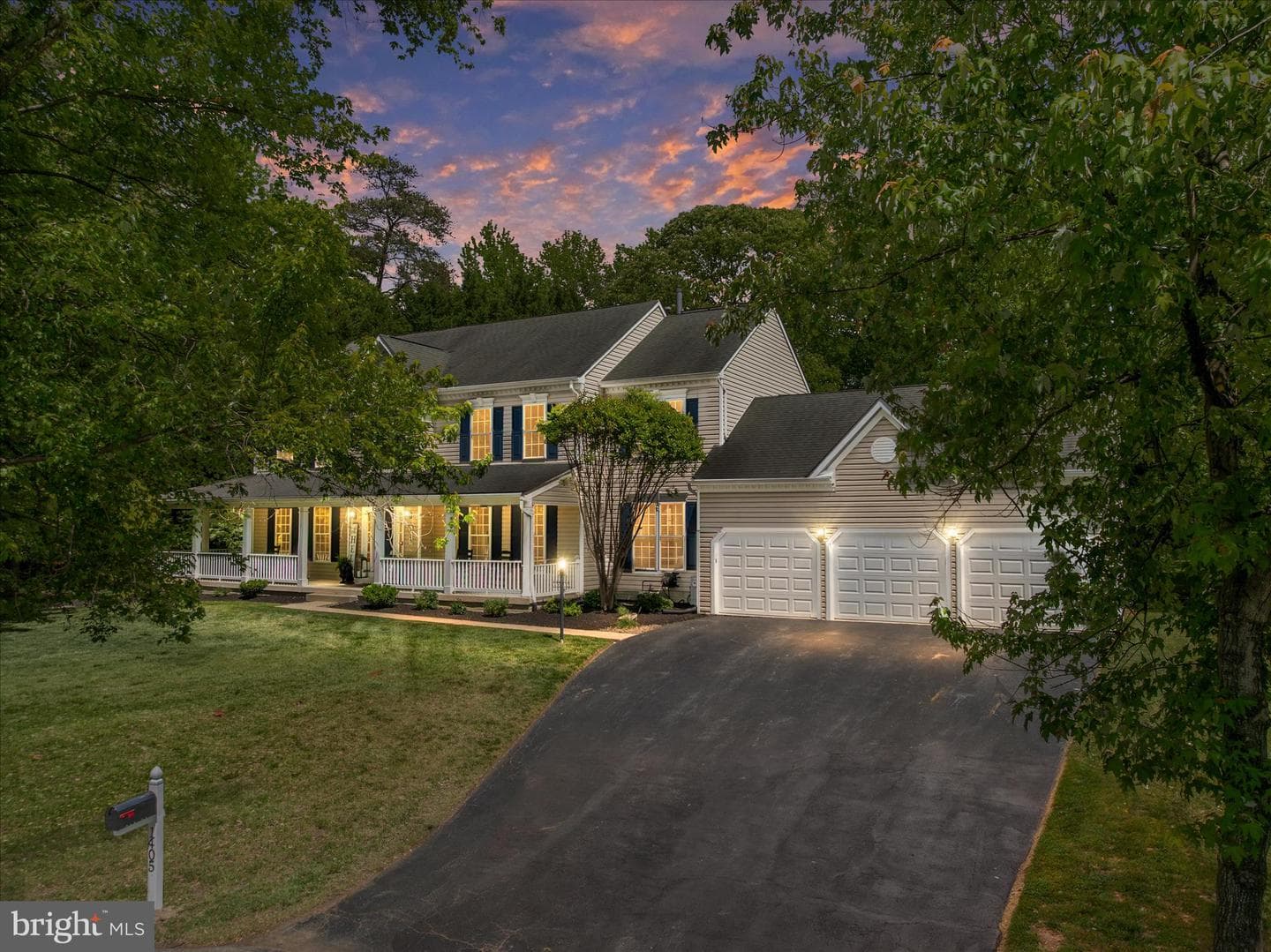 1405 Saybrooke Court photo 2