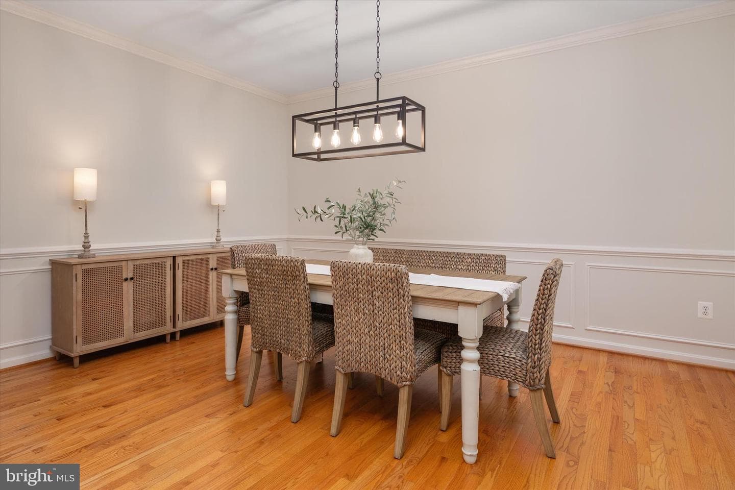 1405 Saybrooke Court photo 20