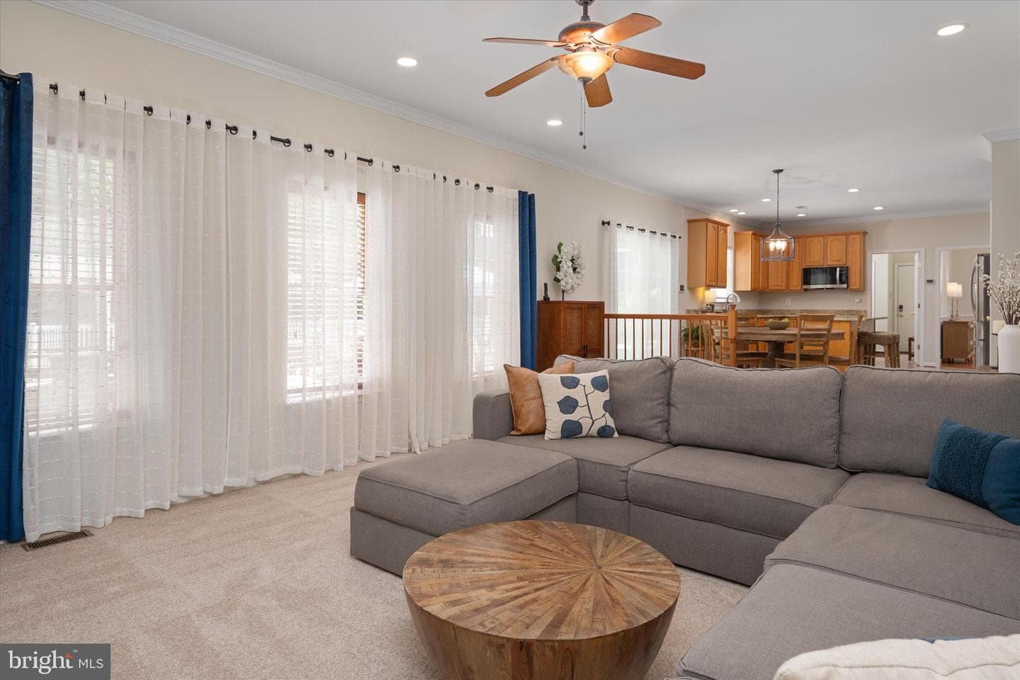 1405 Saybrooke Court photo 21