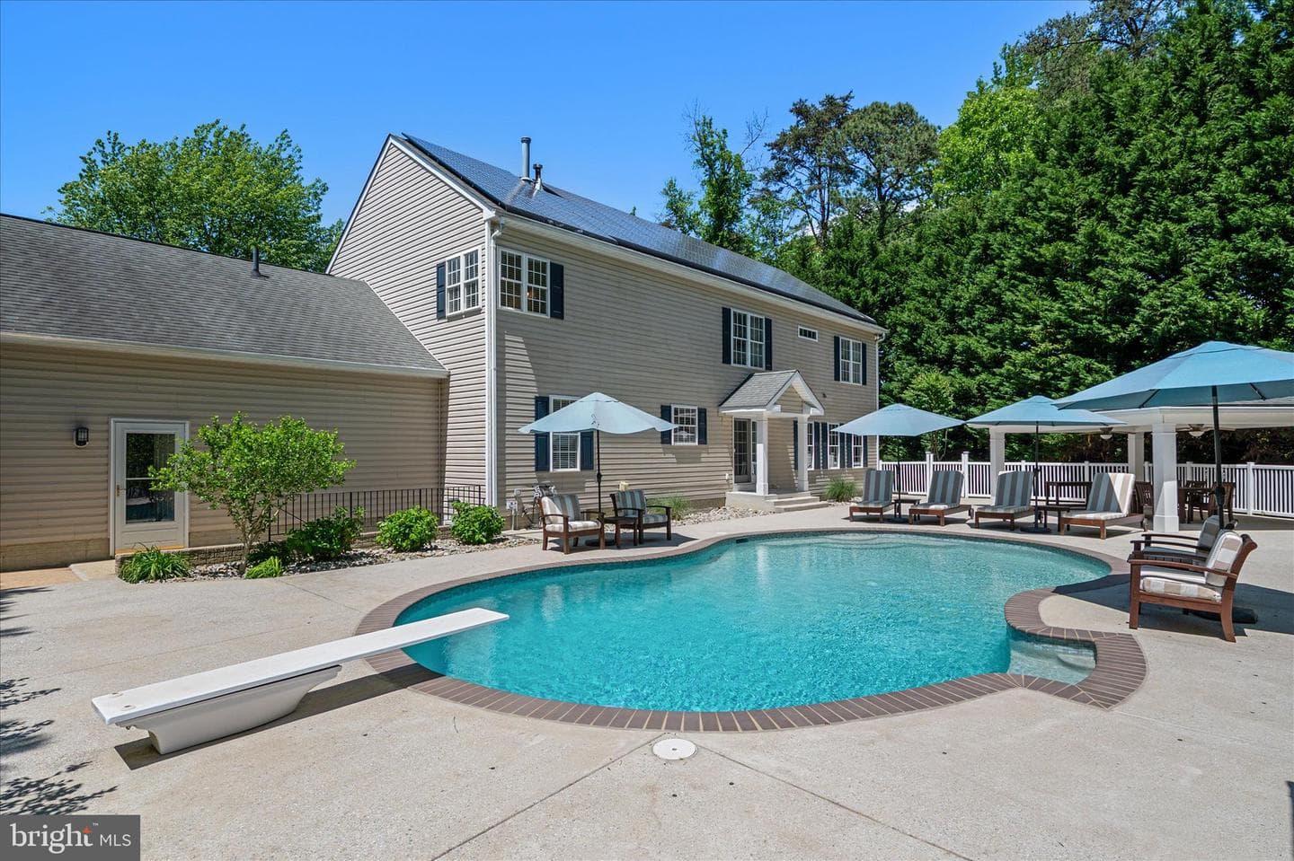 1405 Saybrooke Court photo 25