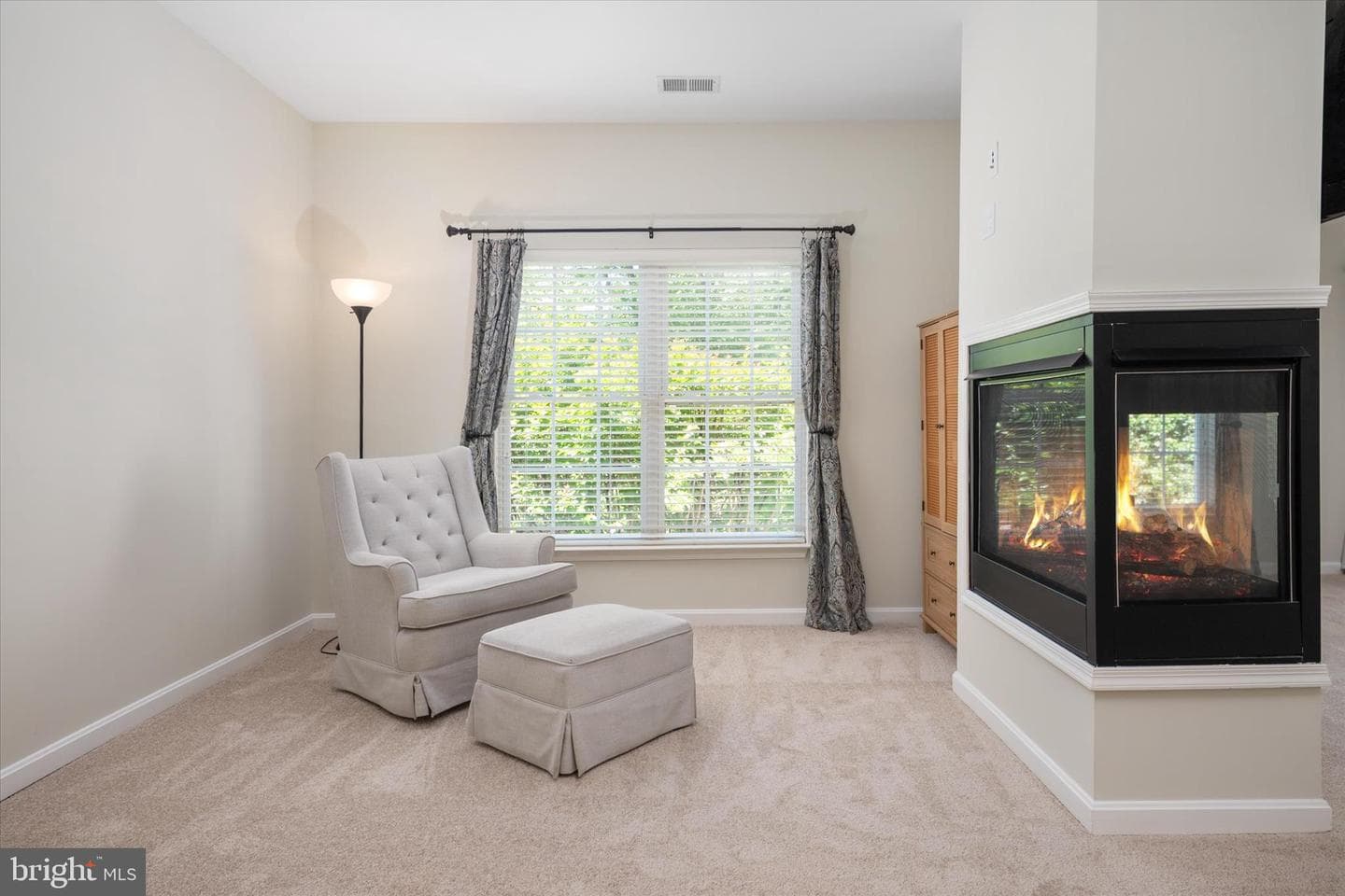 1405 Saybrooke Court photo 33