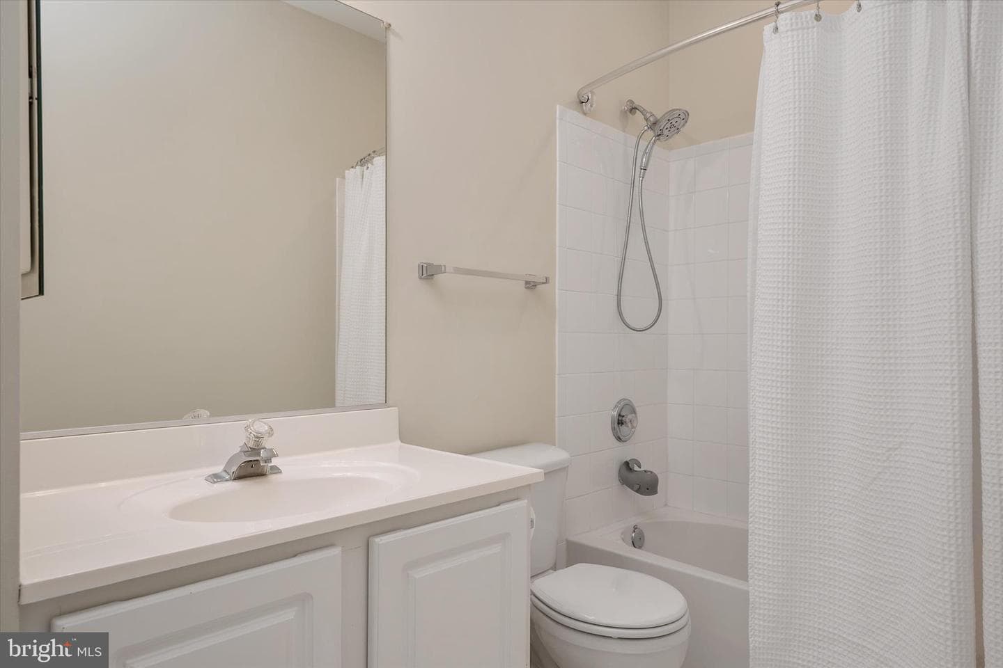 1405 Saybrooke Court photo 41