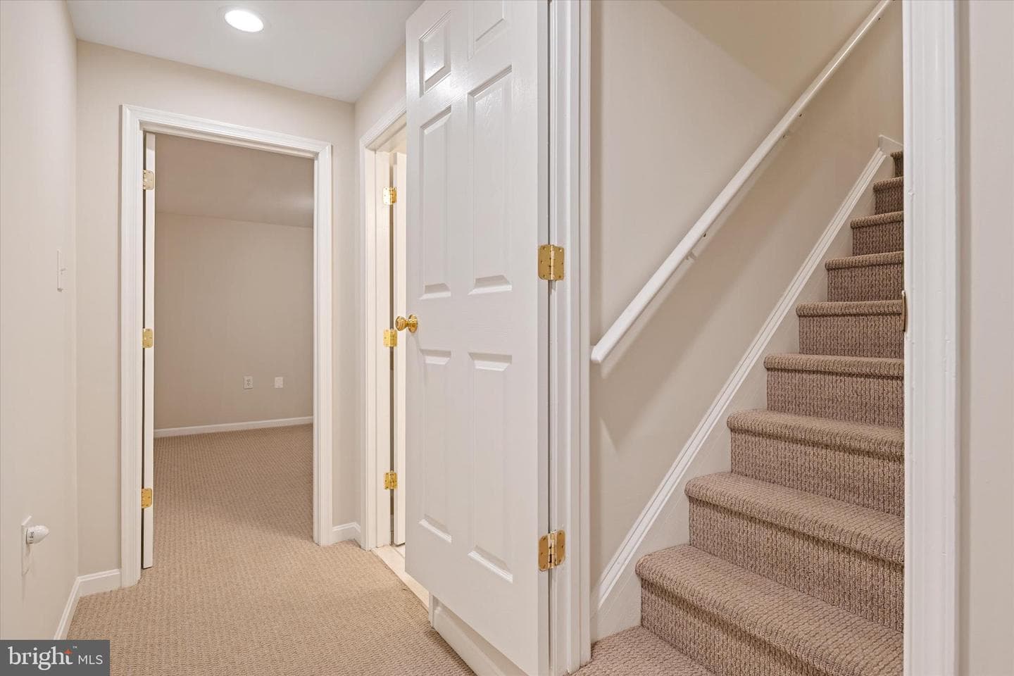1405 Saybrooke Court photo 46