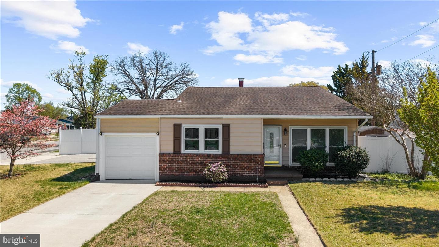 107 Hollywood Drive photo 24
