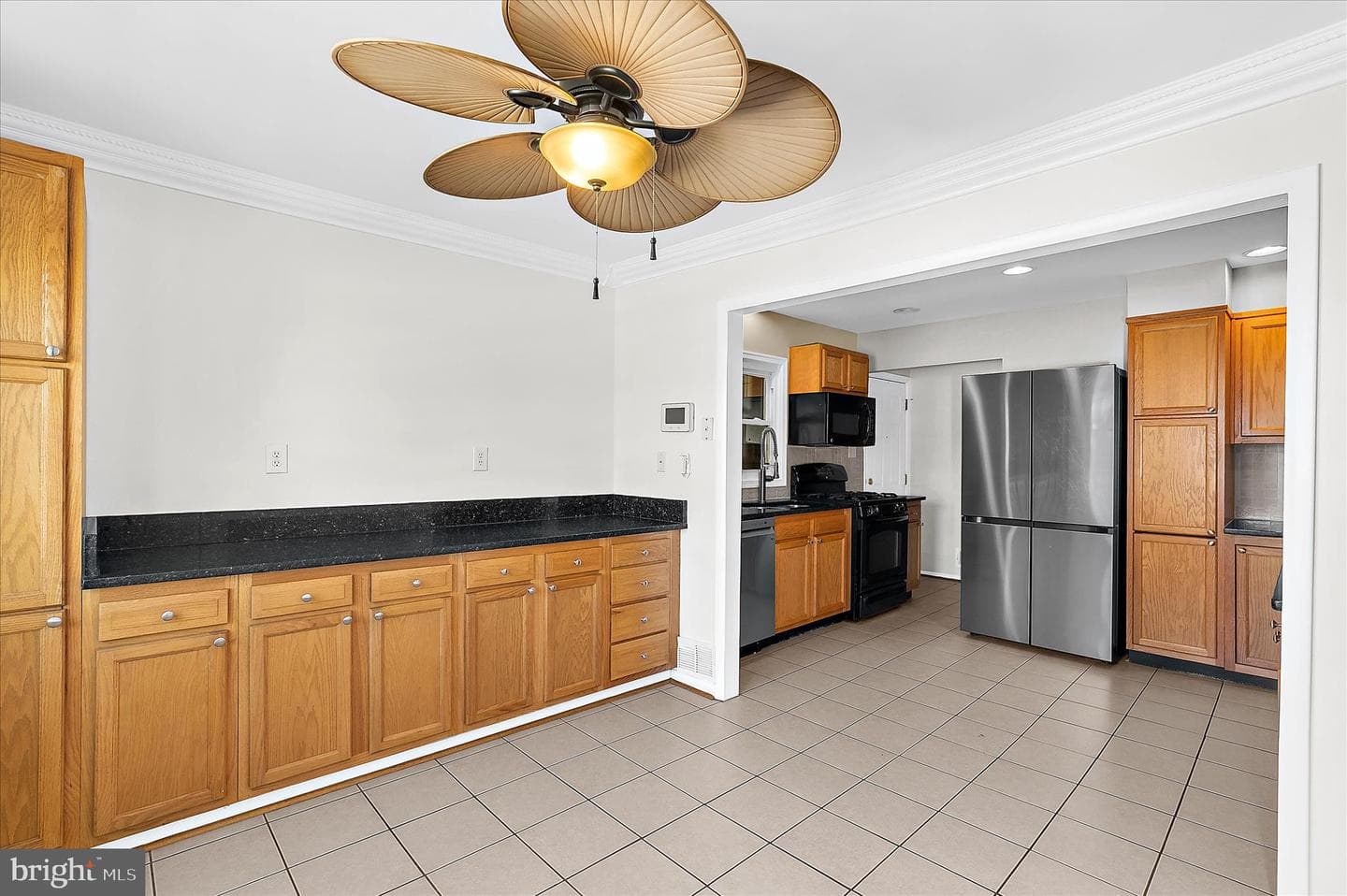 107 Hollywood Drive photo 38