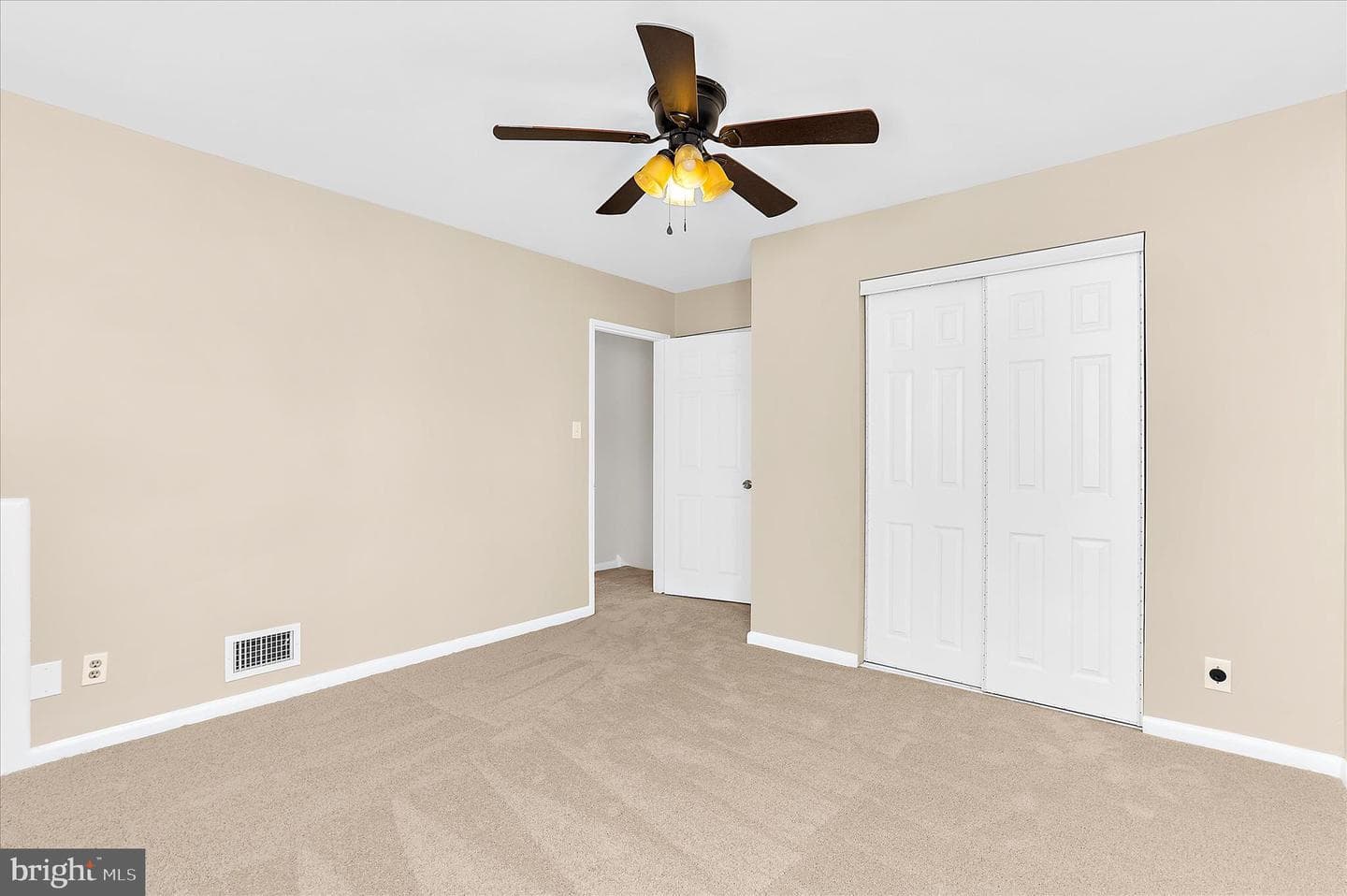 107 Hollywood Drive photo 44