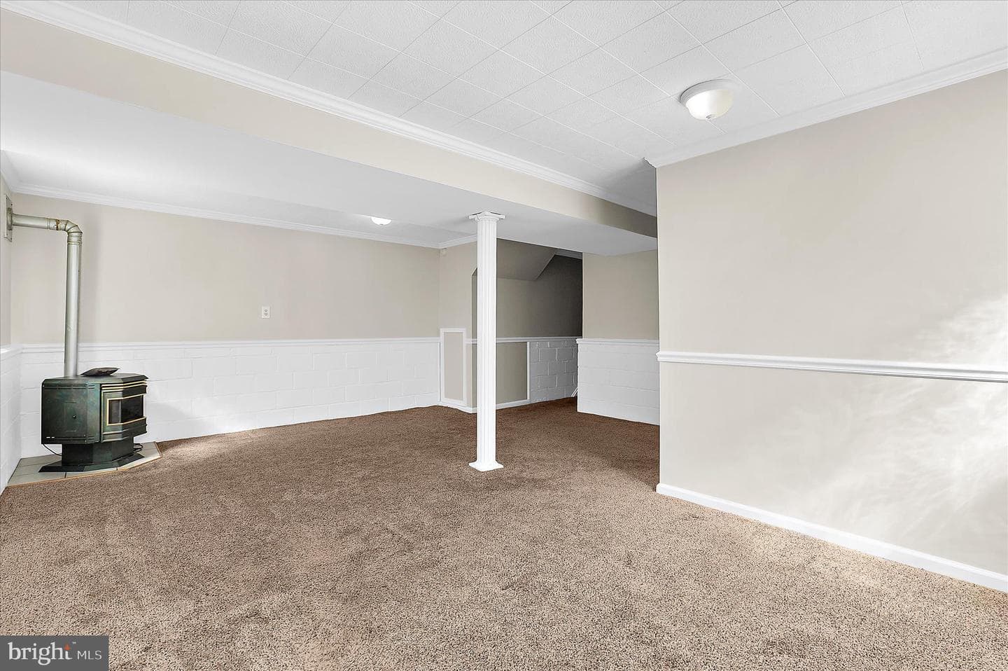 107 Hollywood Drive photo 59
