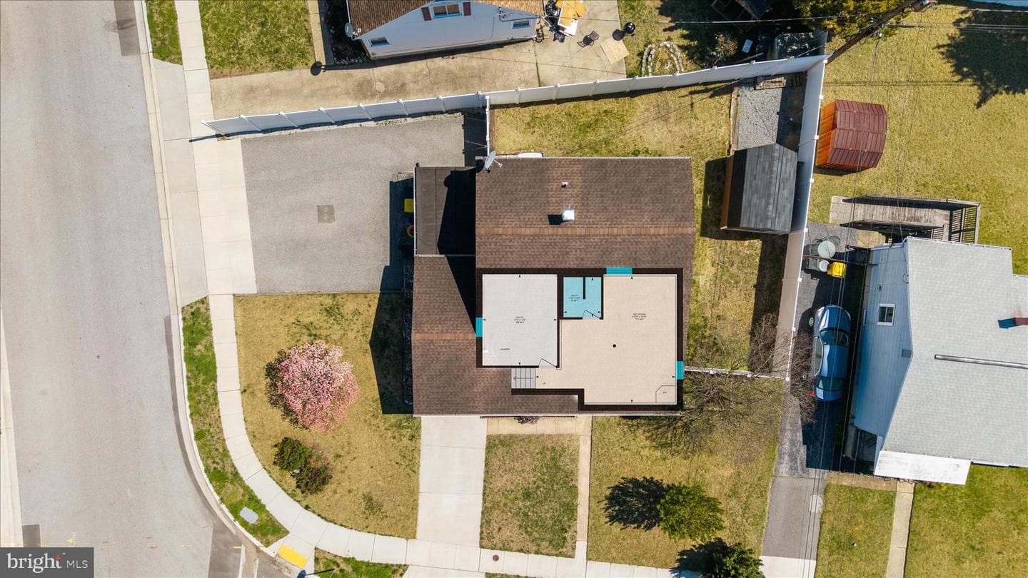 107 Hollywood Drive photo 69