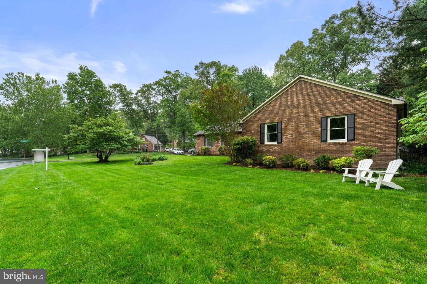 394 Hartman Drive photo 3