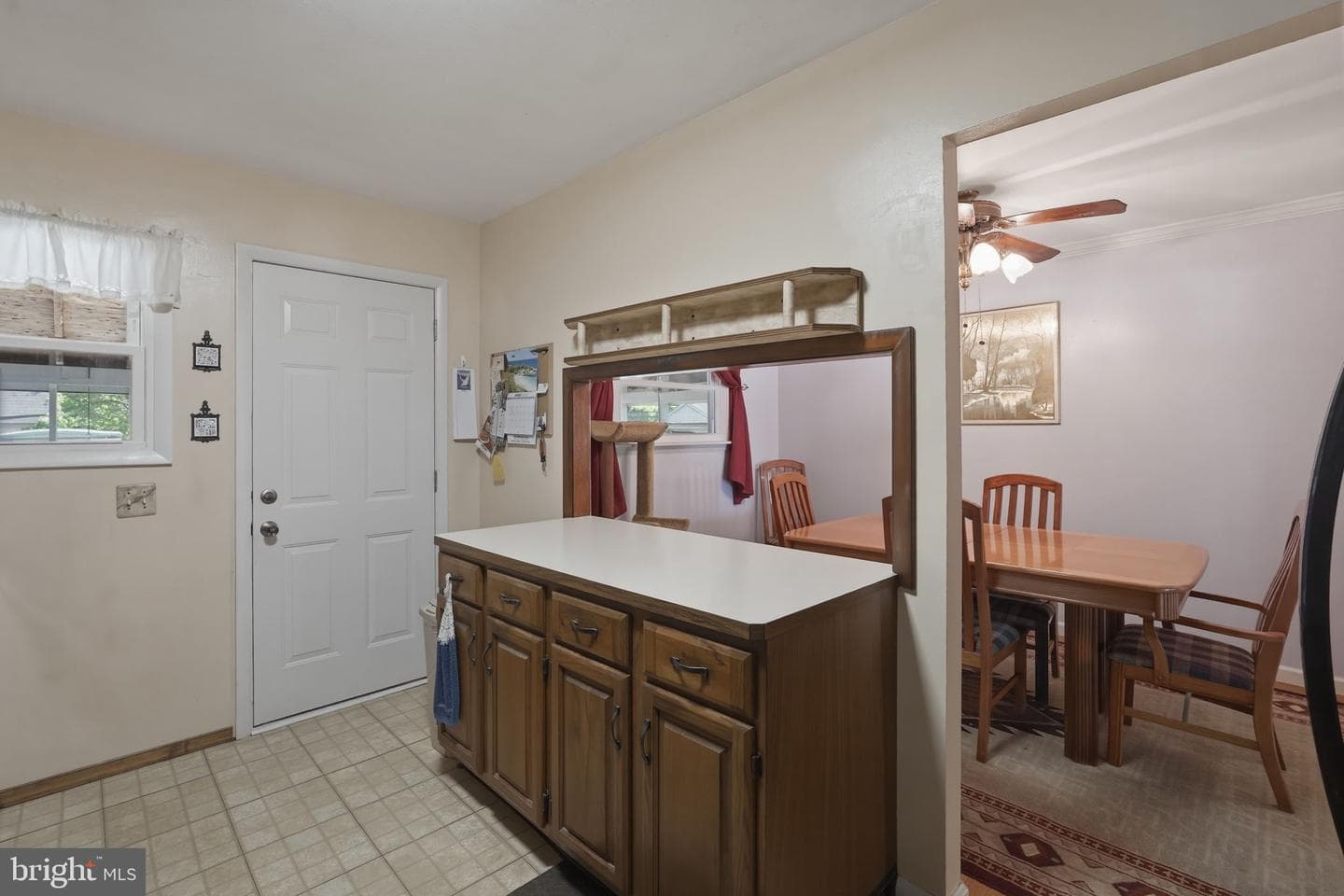 8566 Main Avenue photo 11