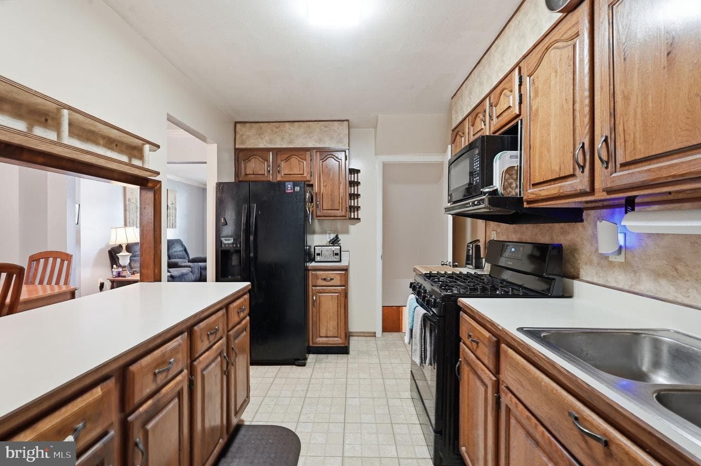 8566 Main Avenue photo 13