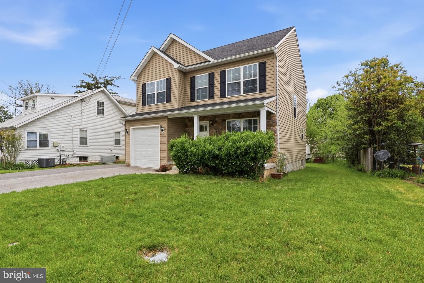 821 N Broadview Boulevard photo 3