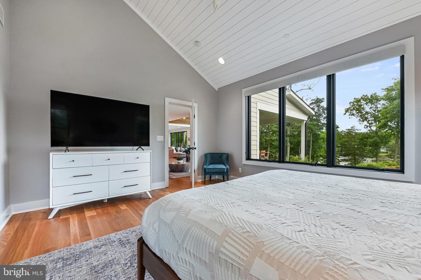 188 Southdown Road photo 45