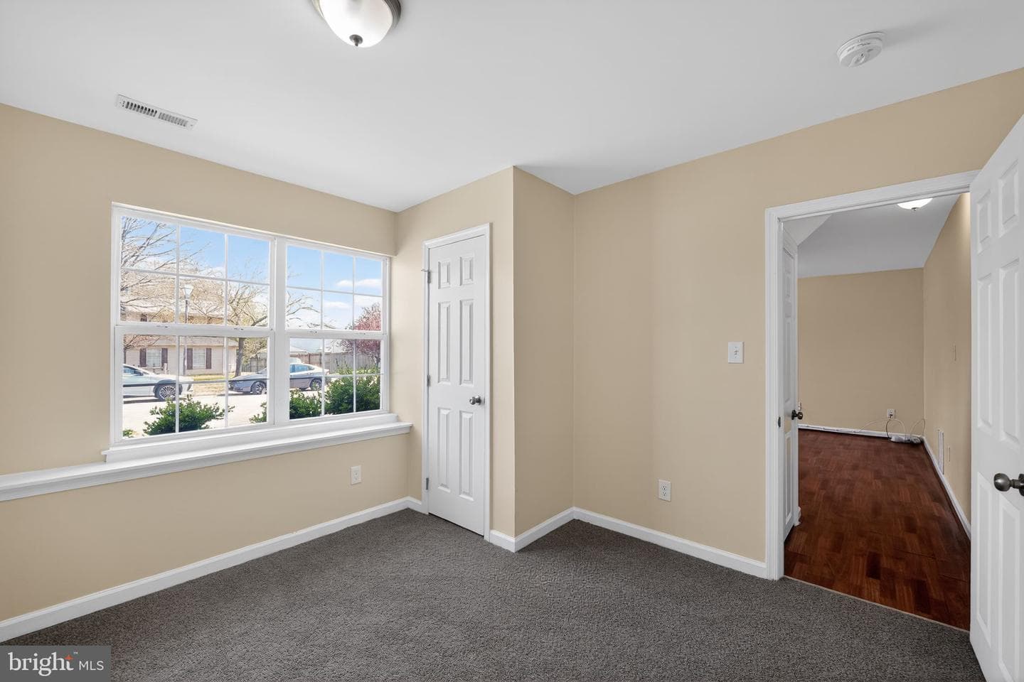 8090 Round Table Court photo 23