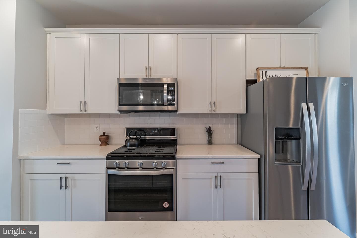 221 Narrowleaf Way photo 4
