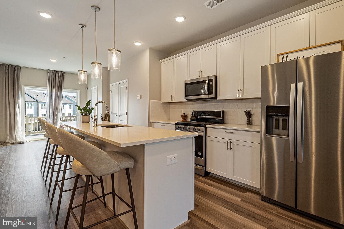 221 Narrowleaf Way photo 8