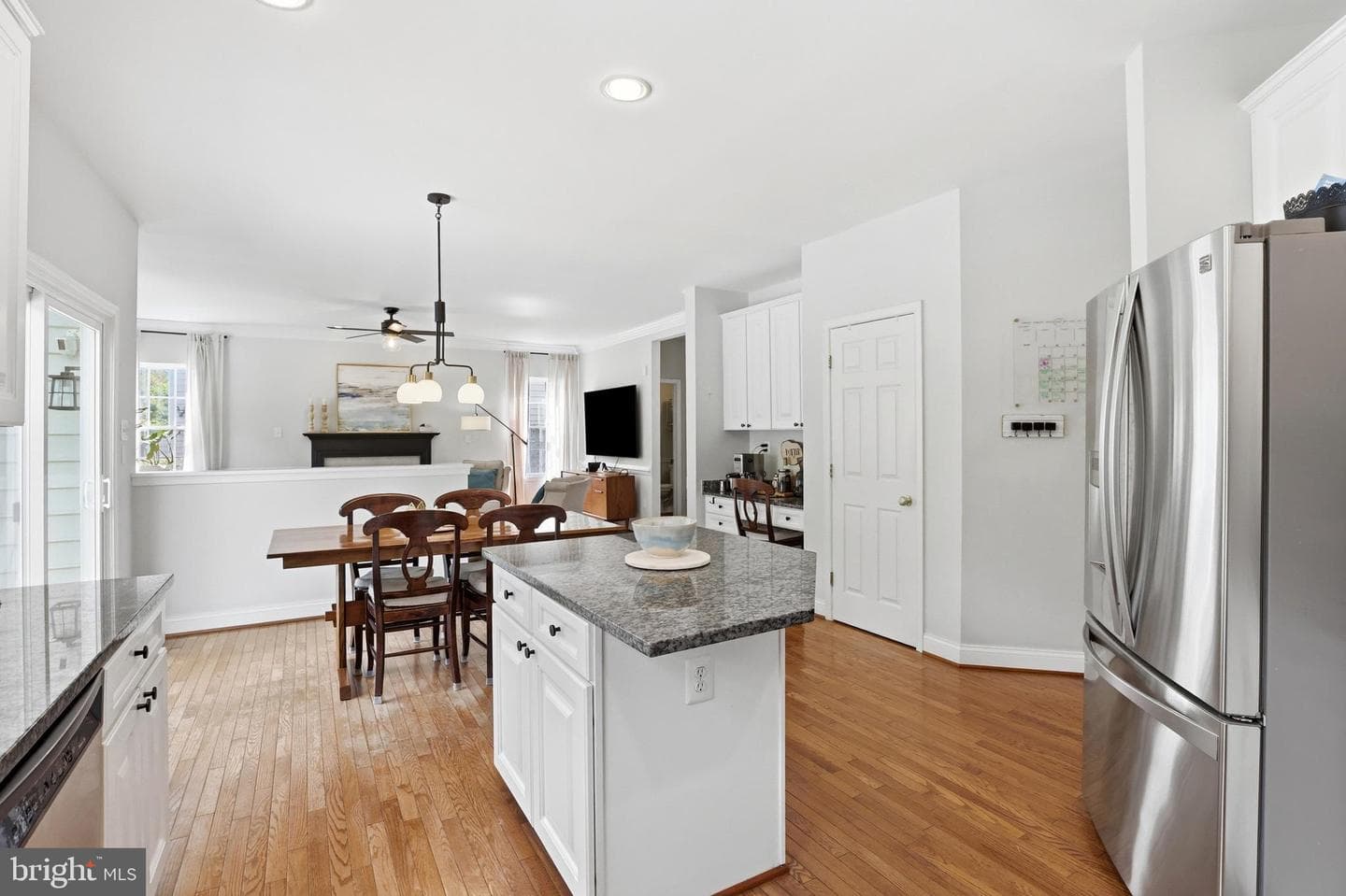 1610 Stern Court photo 27