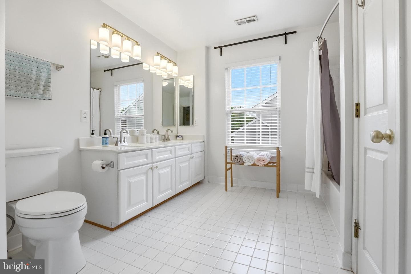 1610 Stern Court photo 35