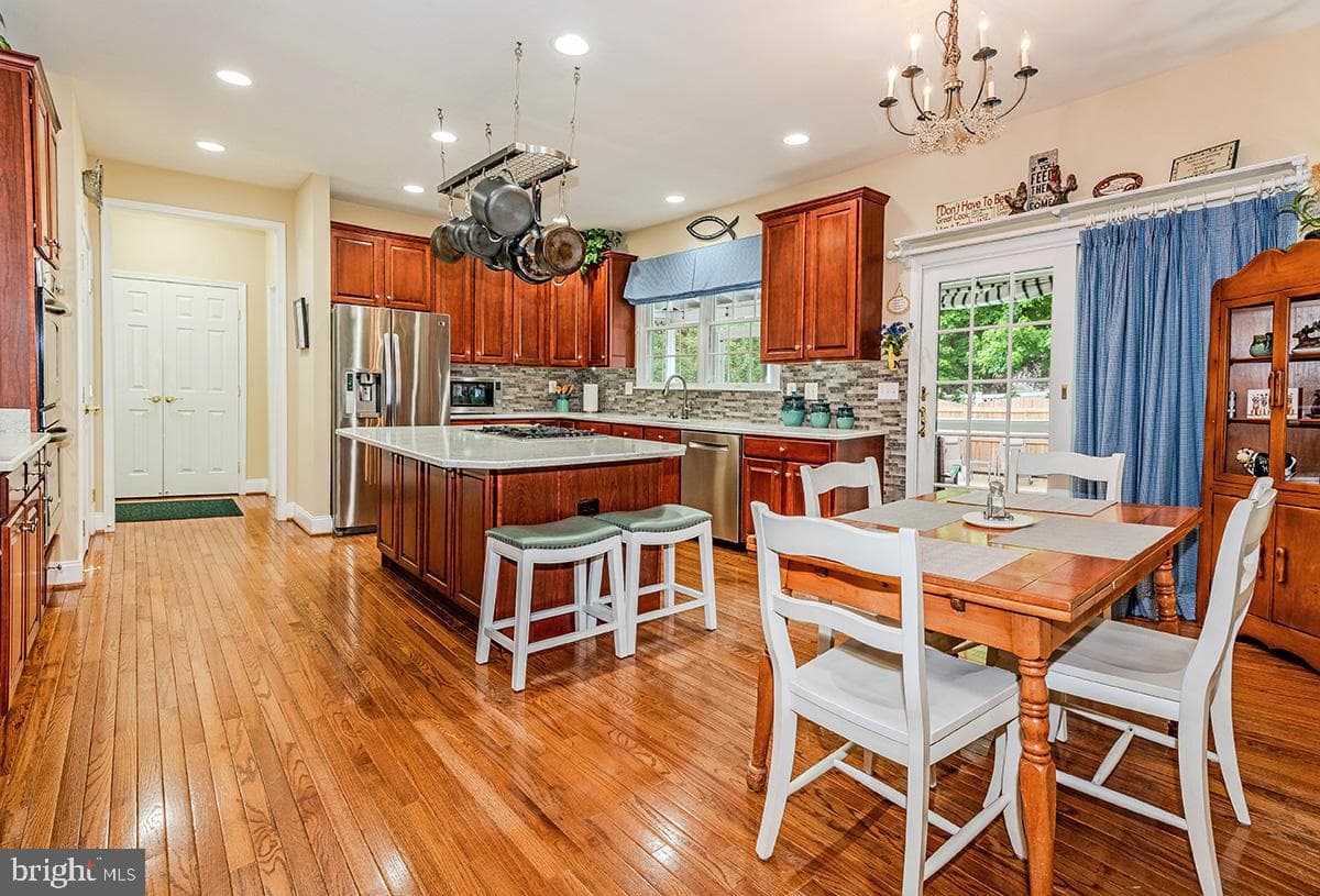 1651 Trawler Lane photo 17