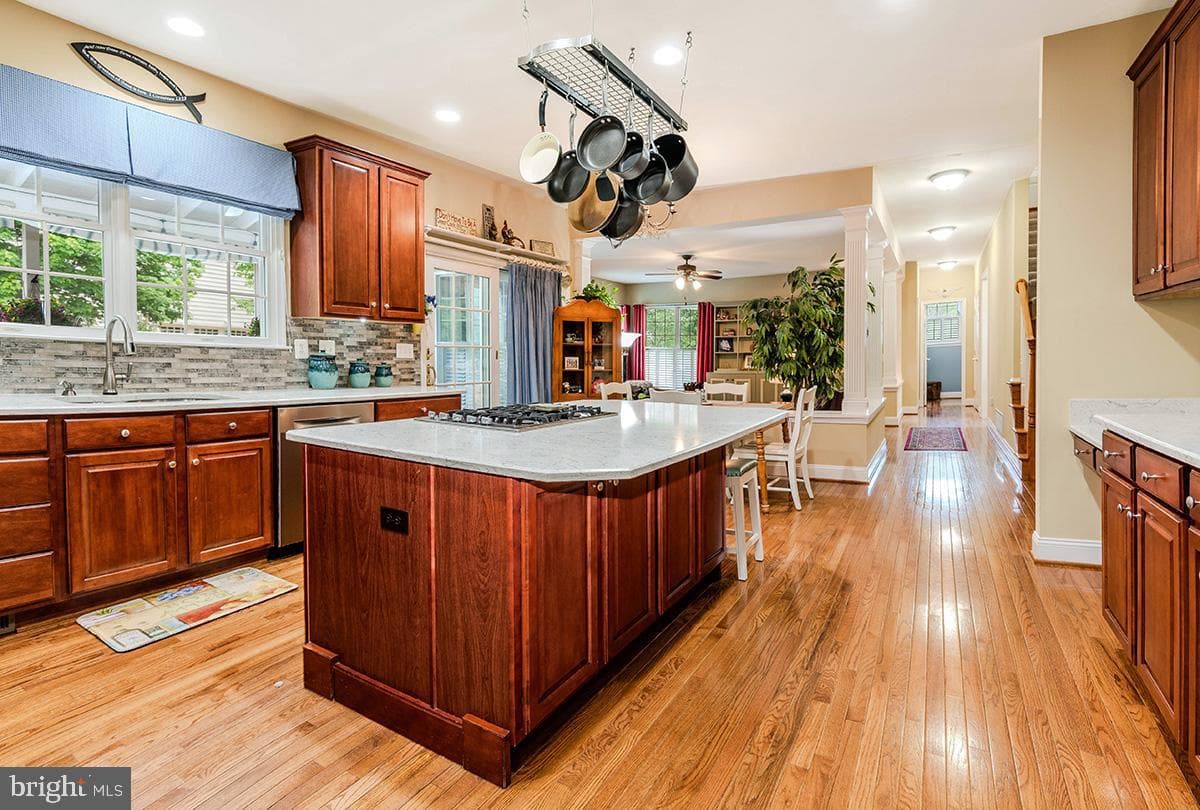 1651 Trawler Lane photo 23