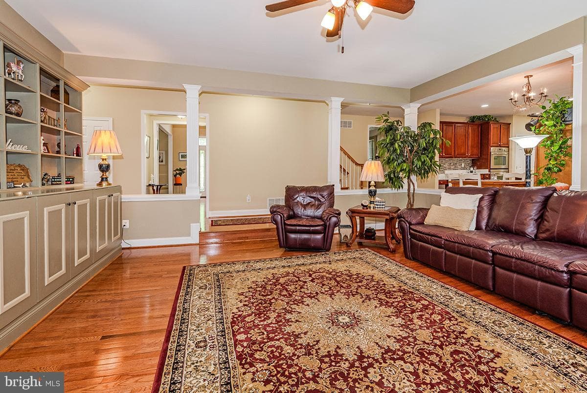 1651 Trawler Lane photo 27