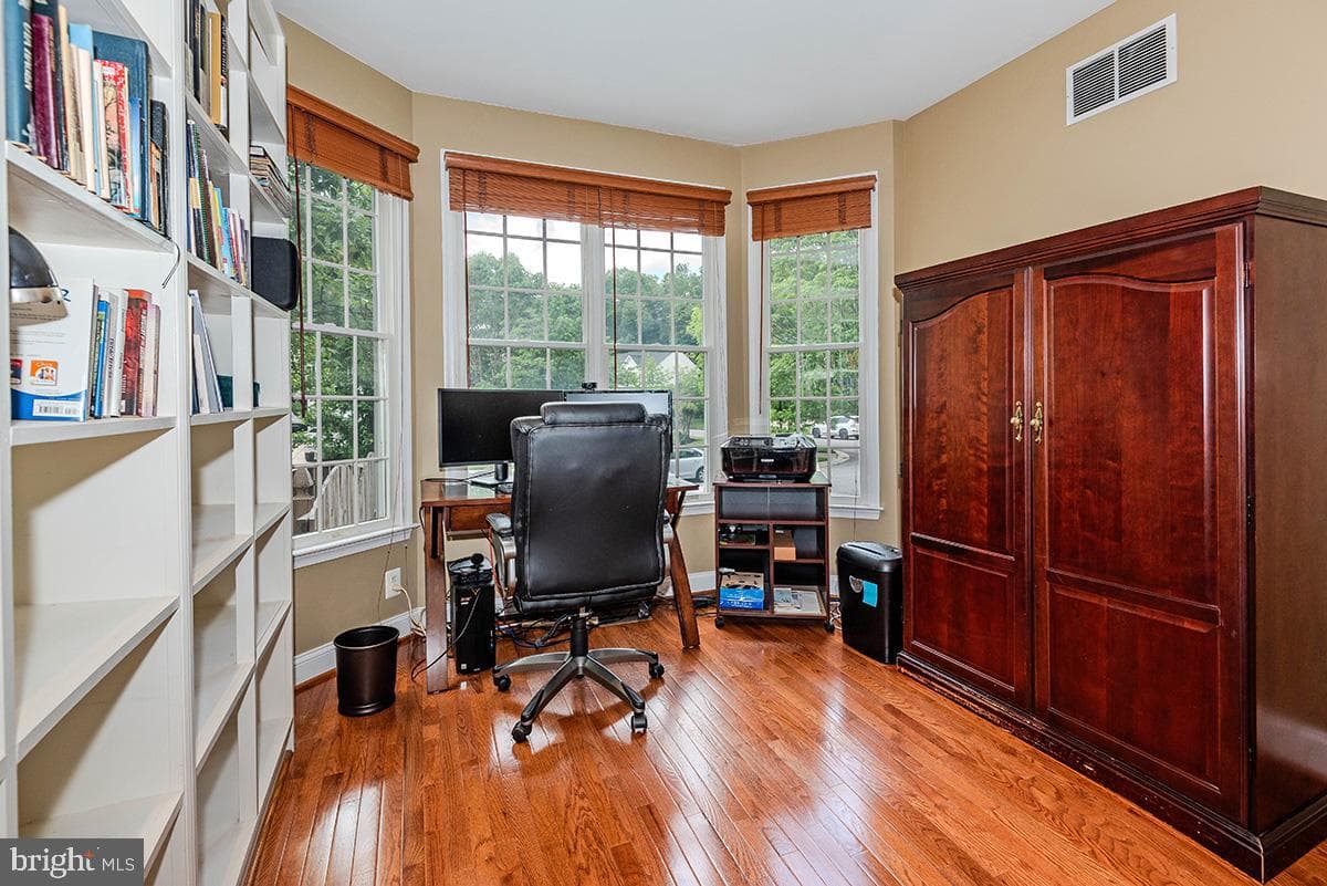 1651 Trawler Lane photo 30
