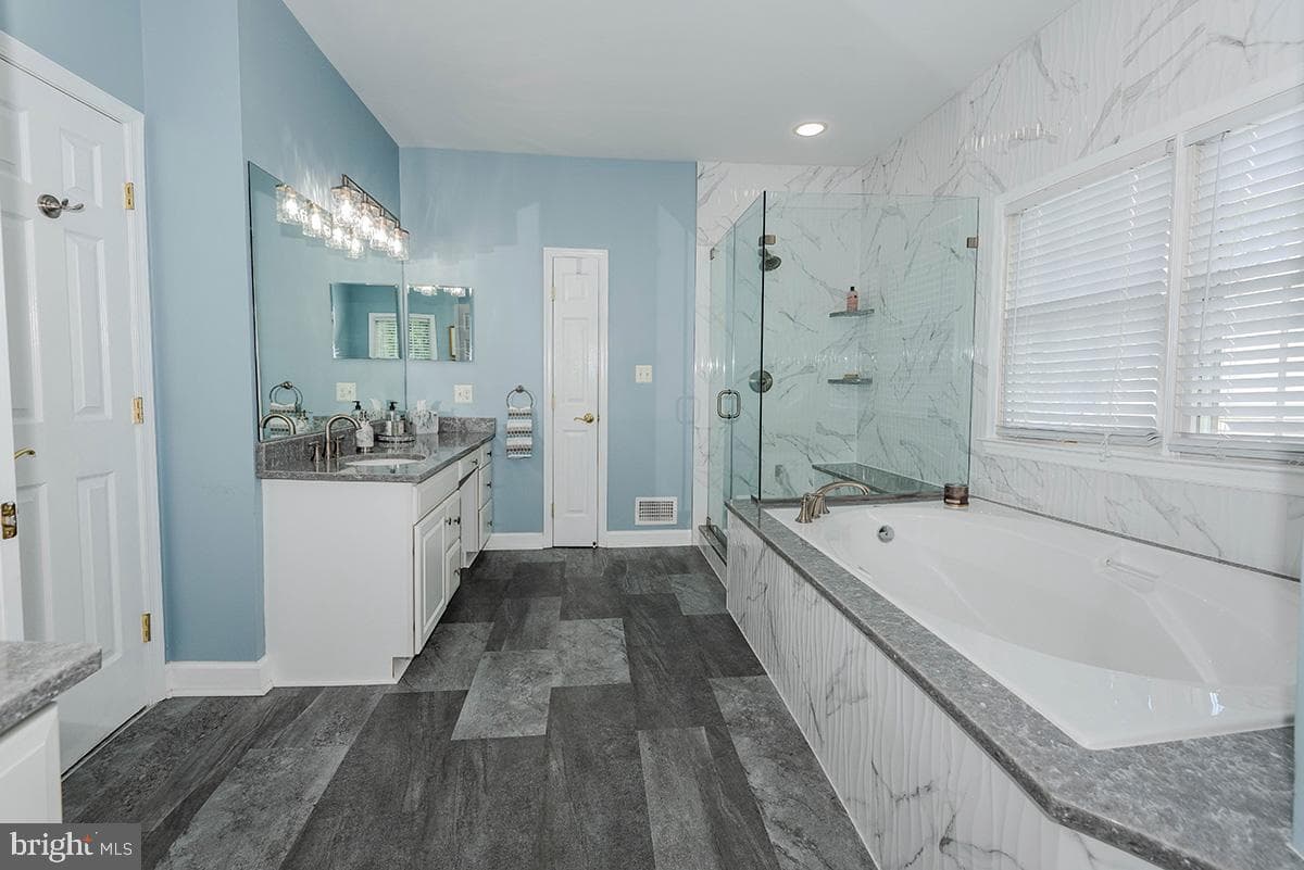 1651 Trawler Lane photo 38