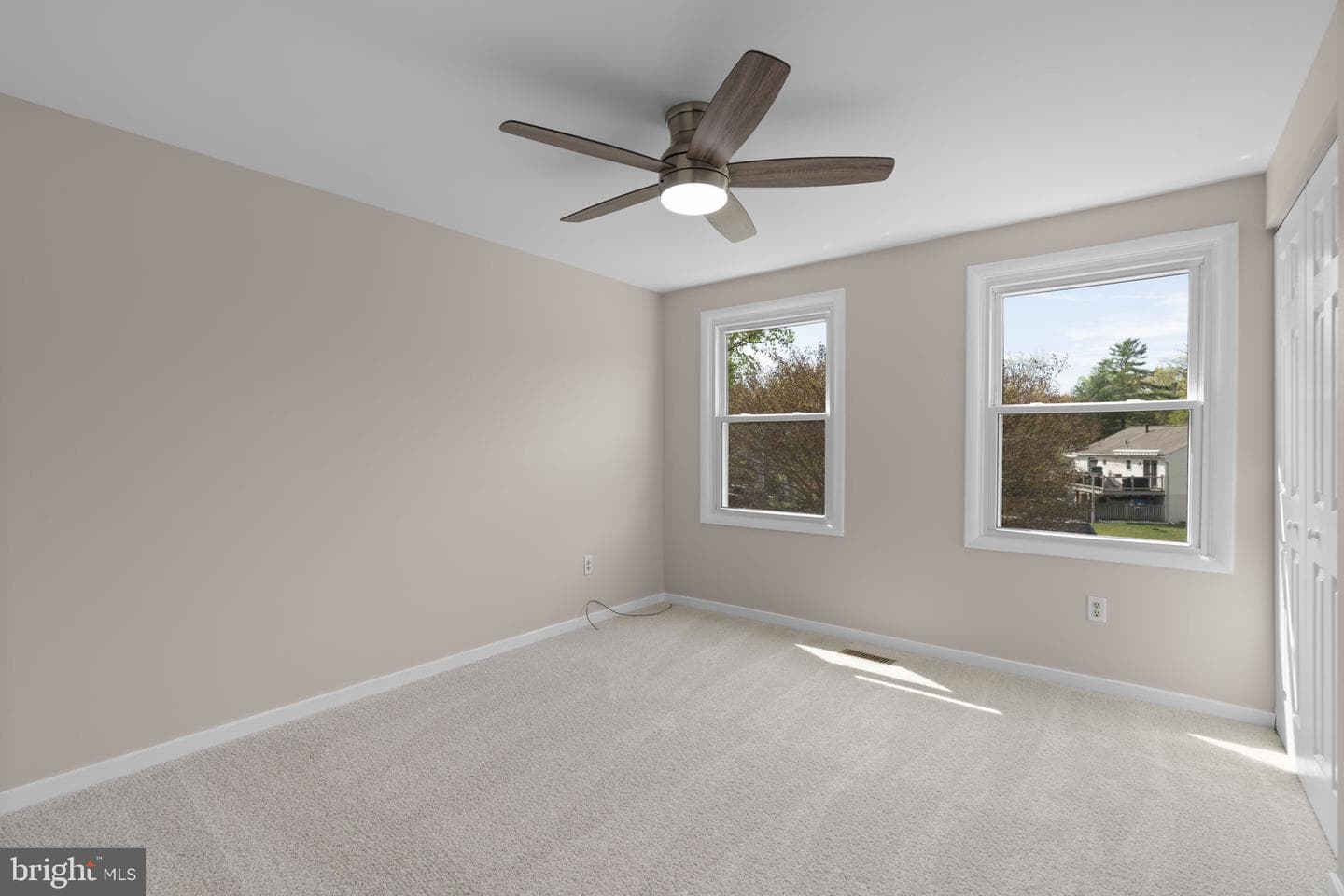 807 Brechin Garth photo 26