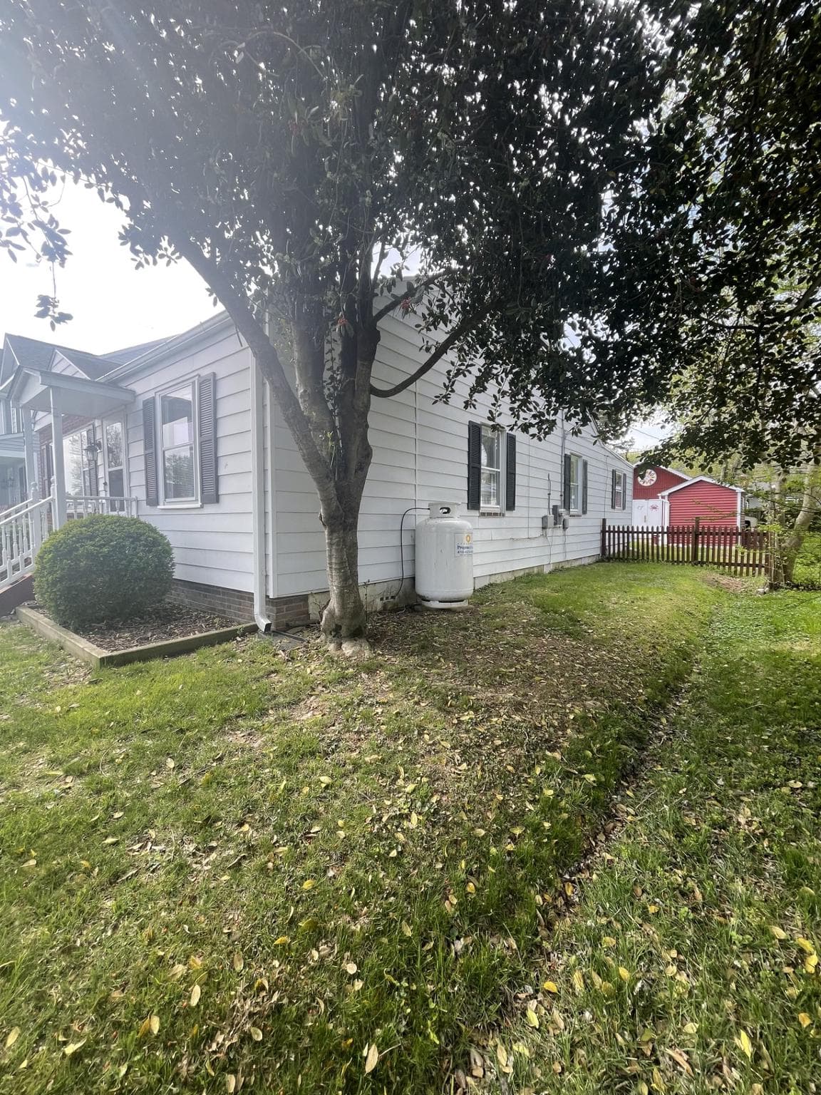 209 Beverley Avenue photo 7