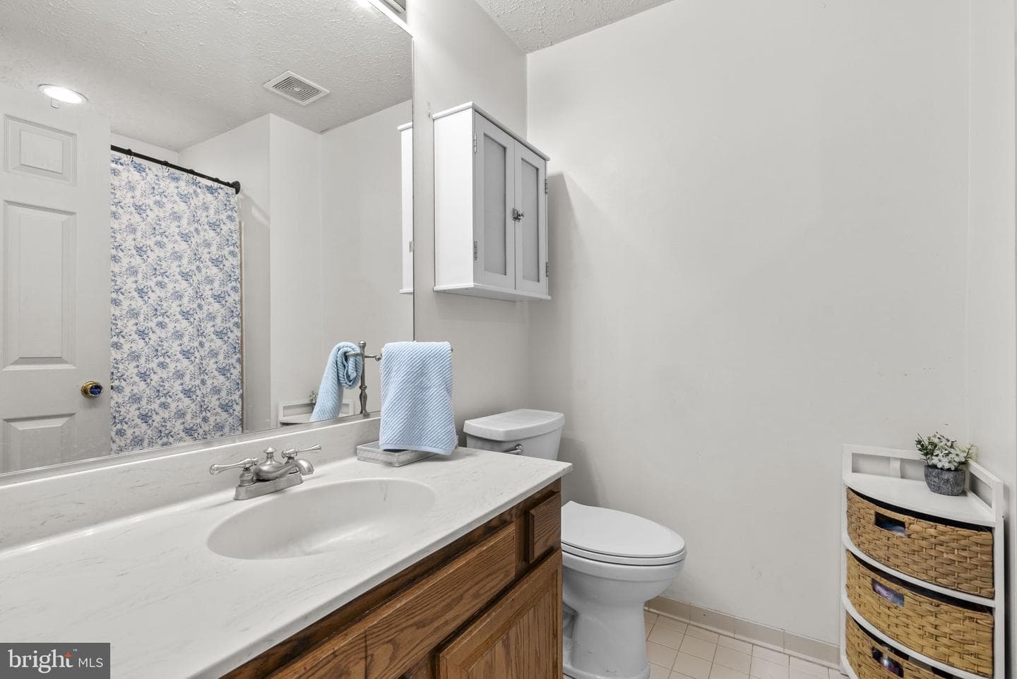 230 Ambleside Drive photo 34