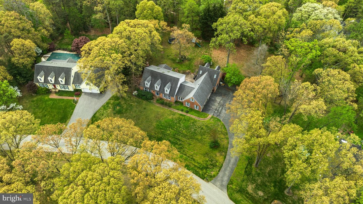 230 Ambleside Drive photo 46