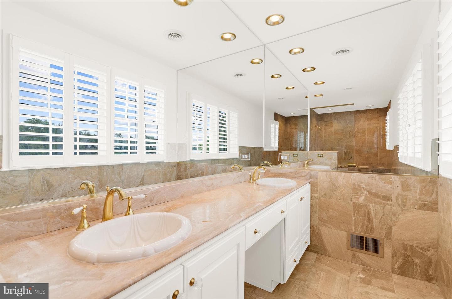 508 Ashberry Lane photo 35