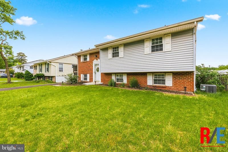 554 Lanny Court, Millersville