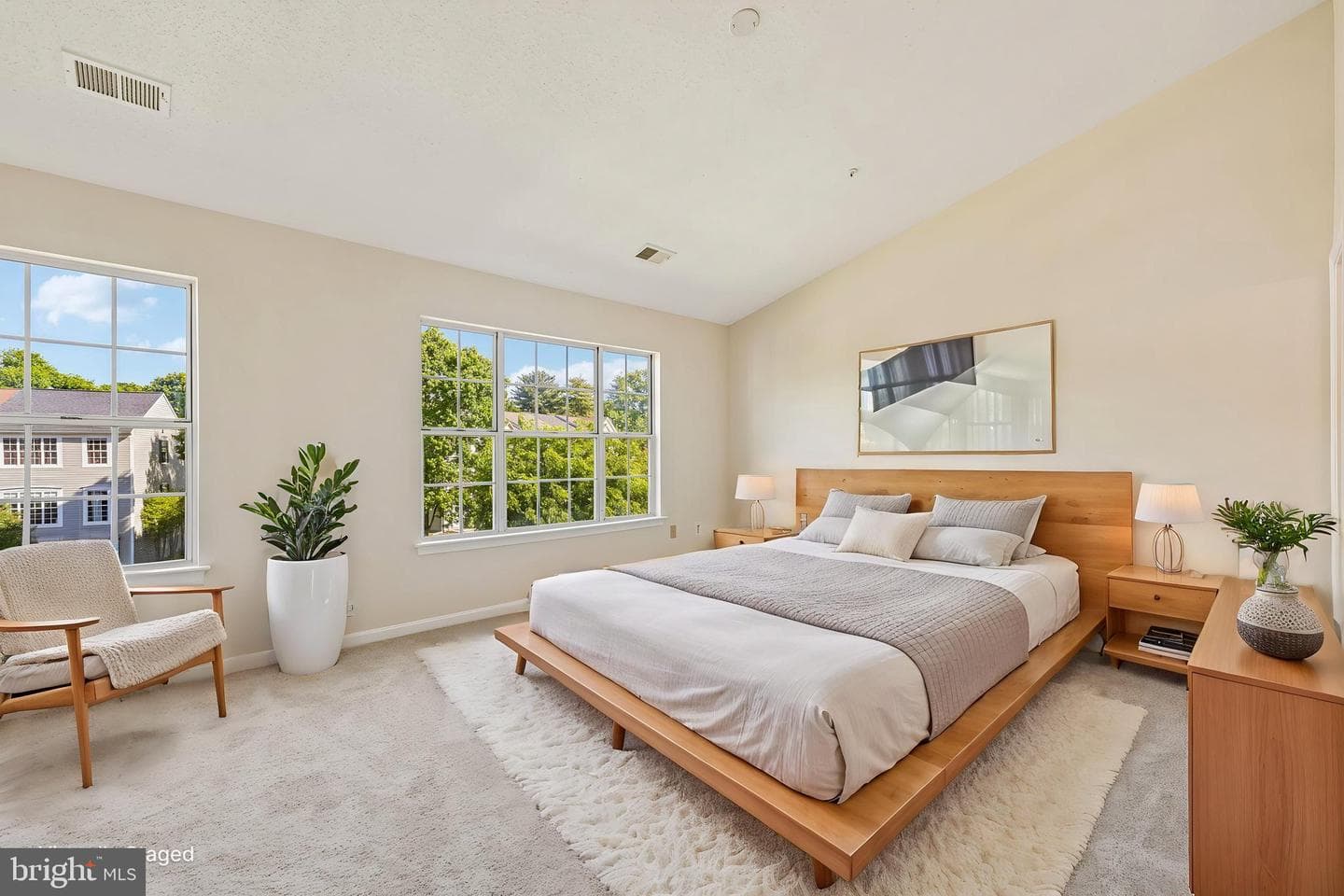 2558 Ambling Circle photo 10