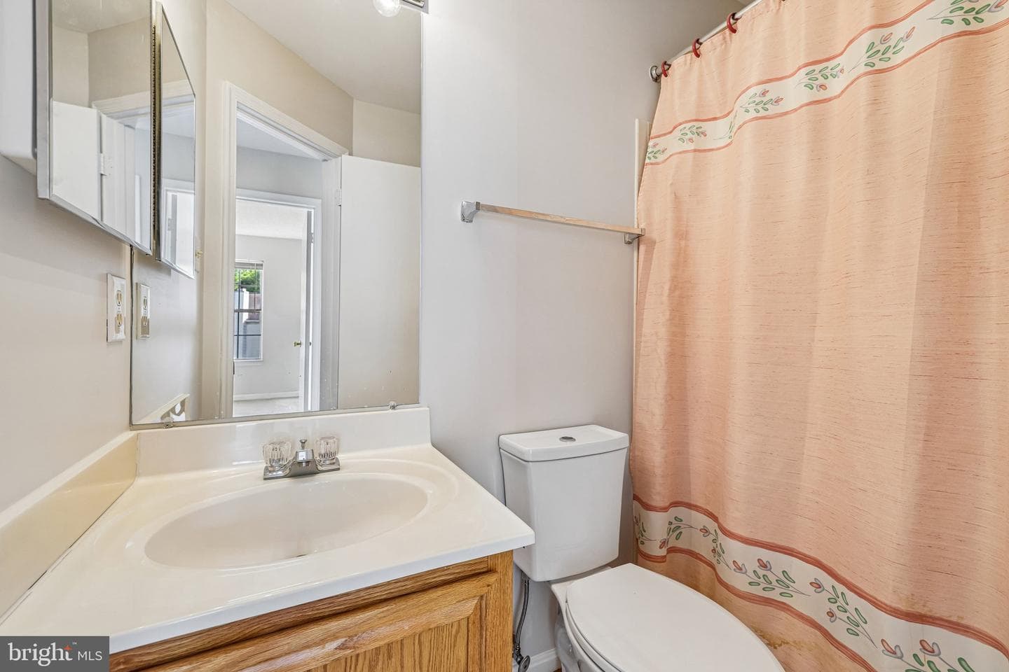 2558 Ambling Circle photo 27