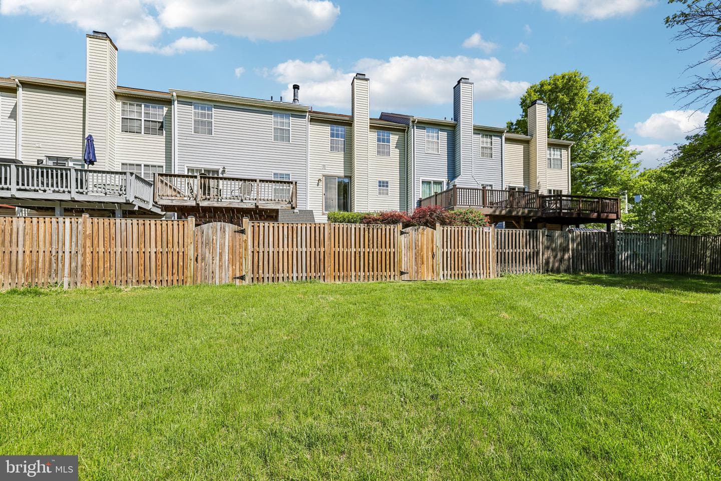 2558 Ambling Circle photo 38