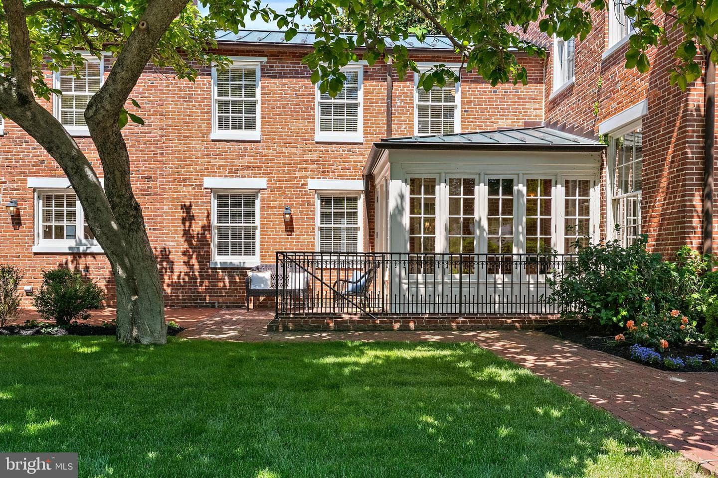 16 Maryland Avenue photo 11