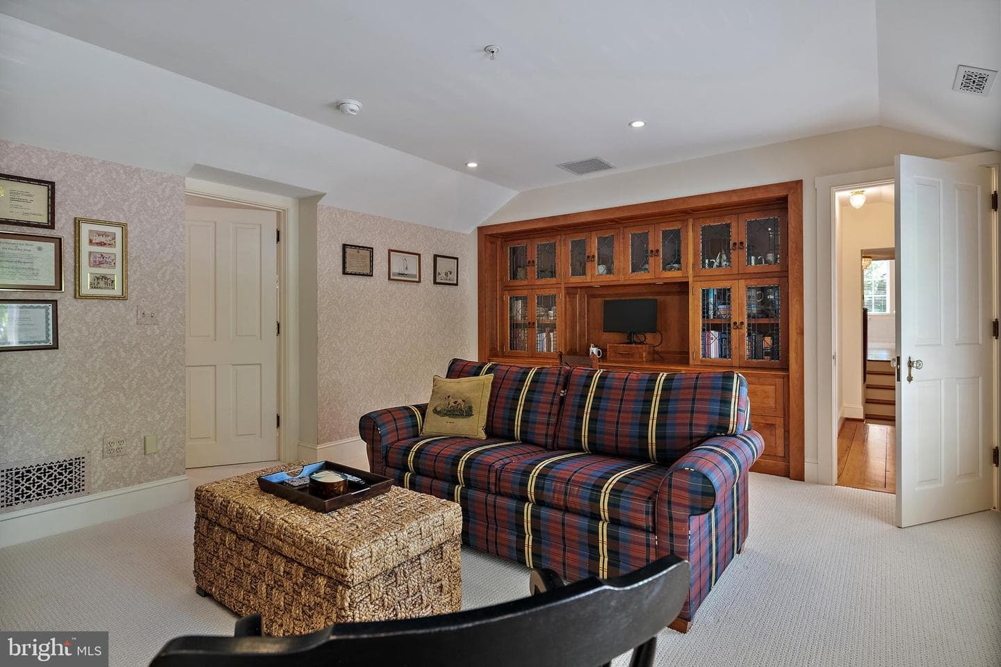 16 Maryland Avenue photo 56