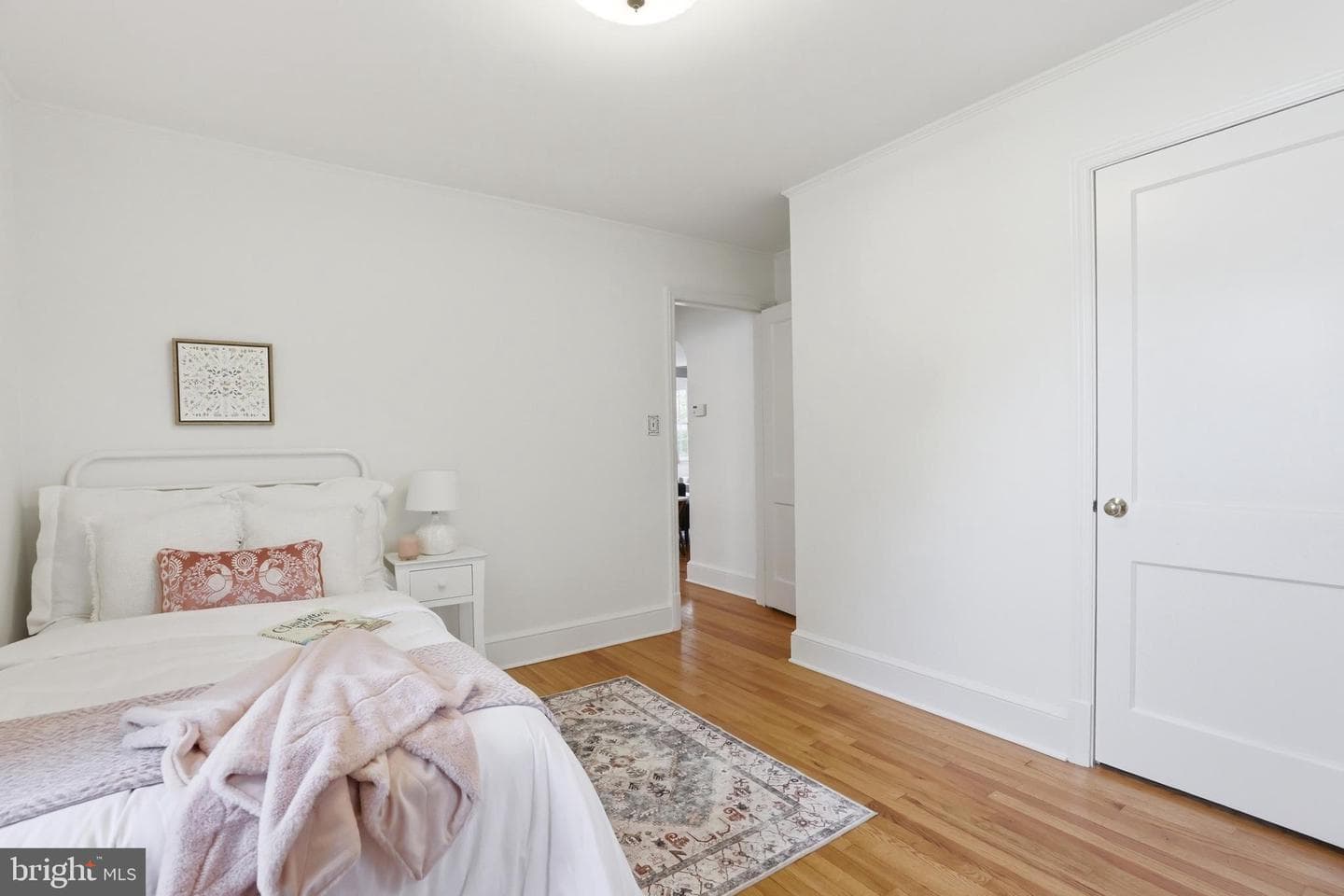 411 Ludlow Road photo 14