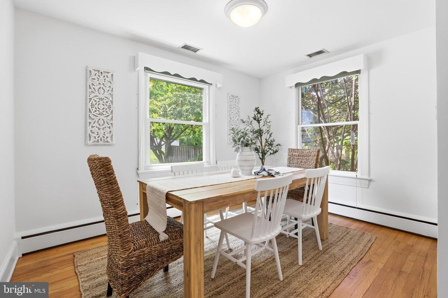 411 Ludlow Road photo 6