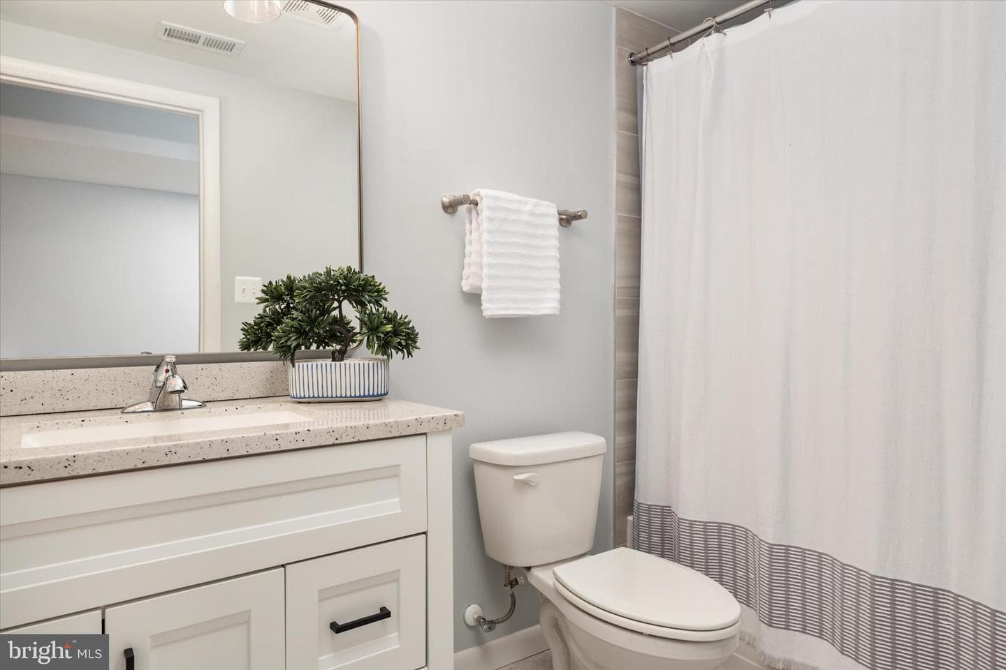 520 Harbor Drive photo 29