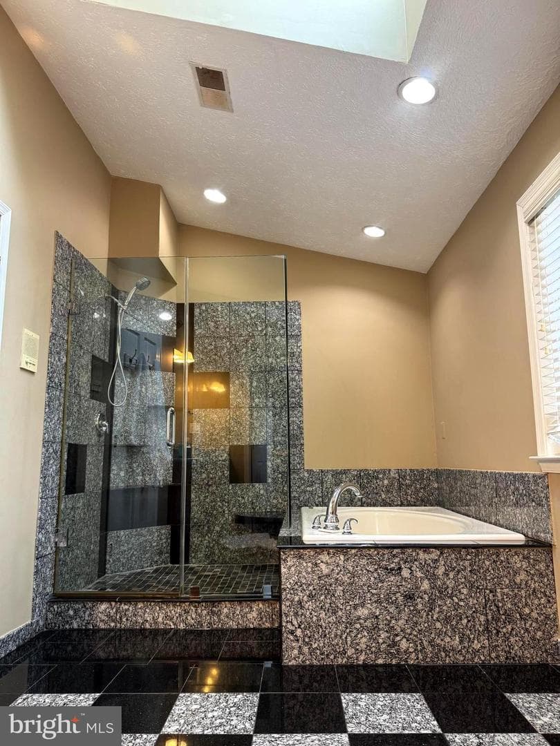 2118 Bell Tower Drive photo 11