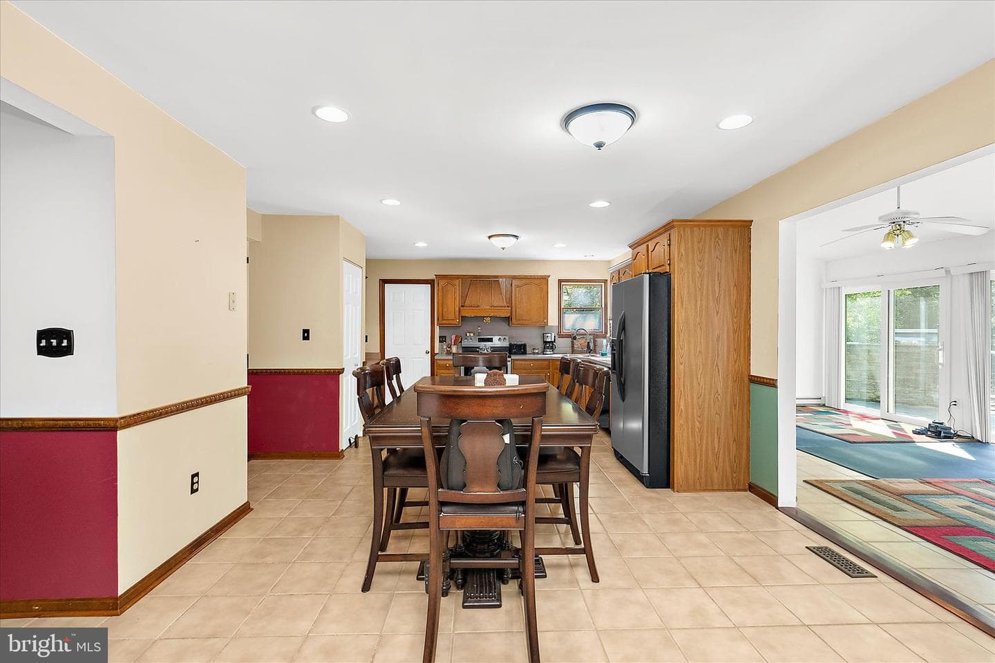 303 Swaying Oak Court photo 16