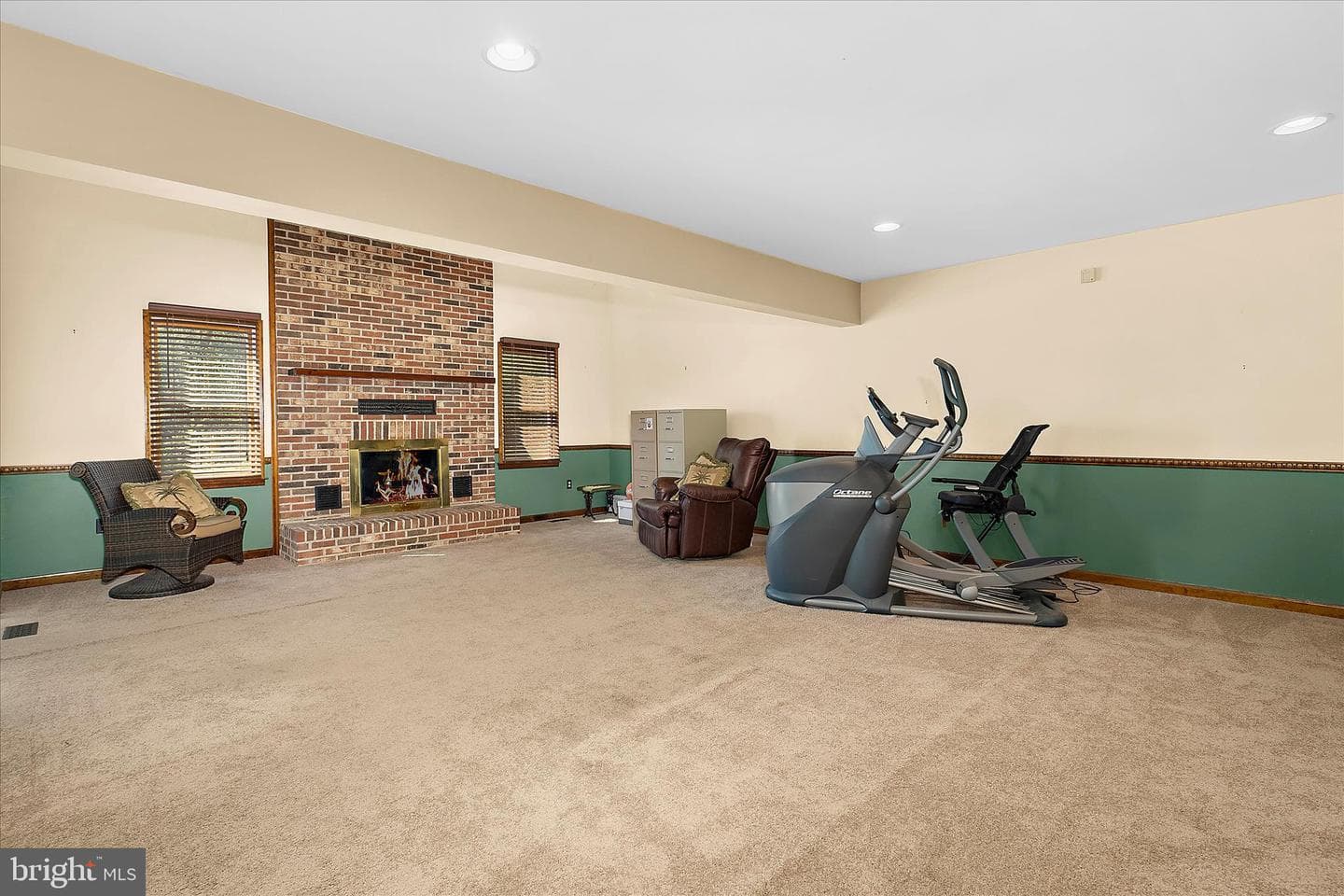 303 Swaying Oak Court photo 24