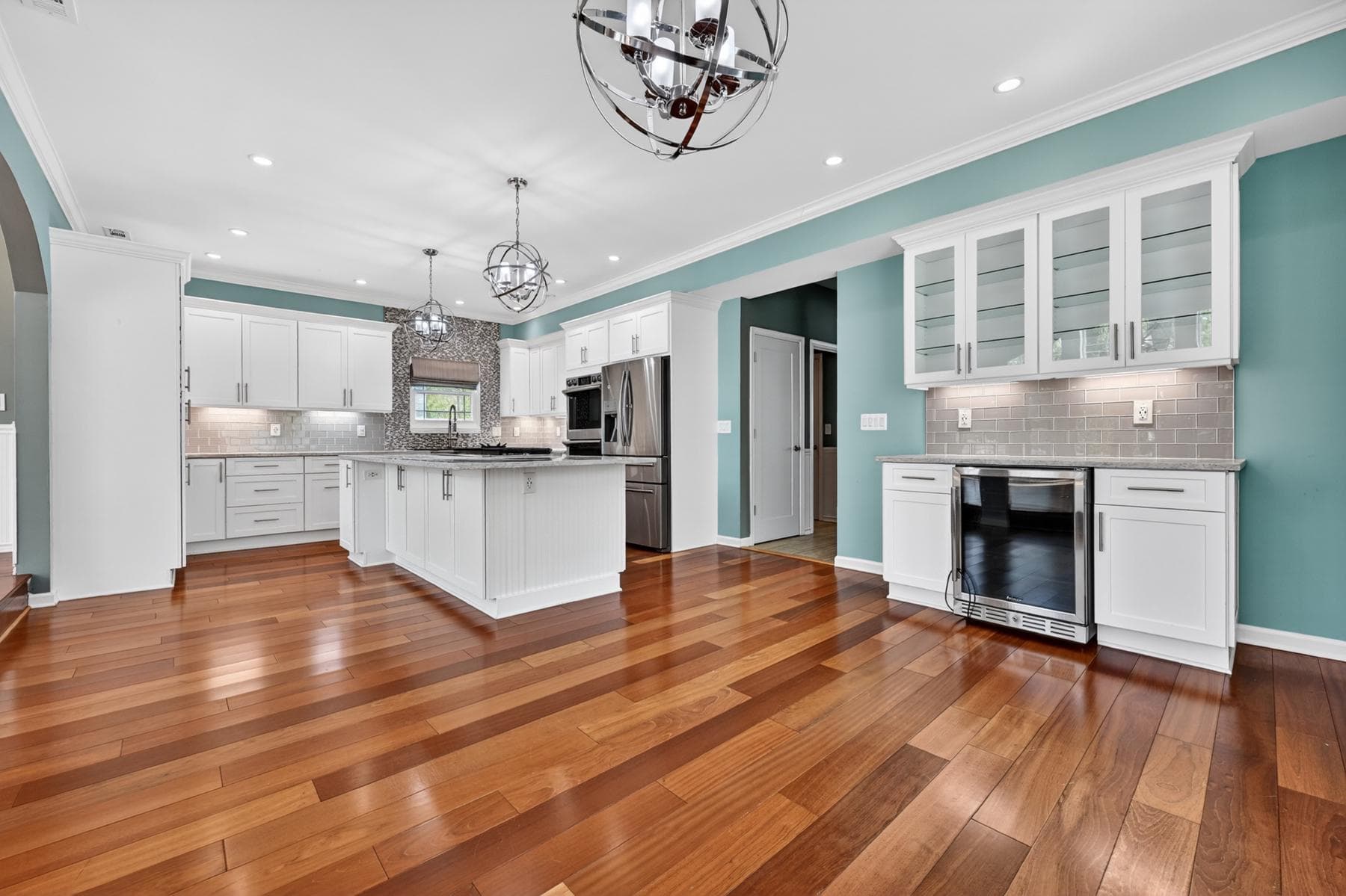 448 Maple Leaf Drive photo 9