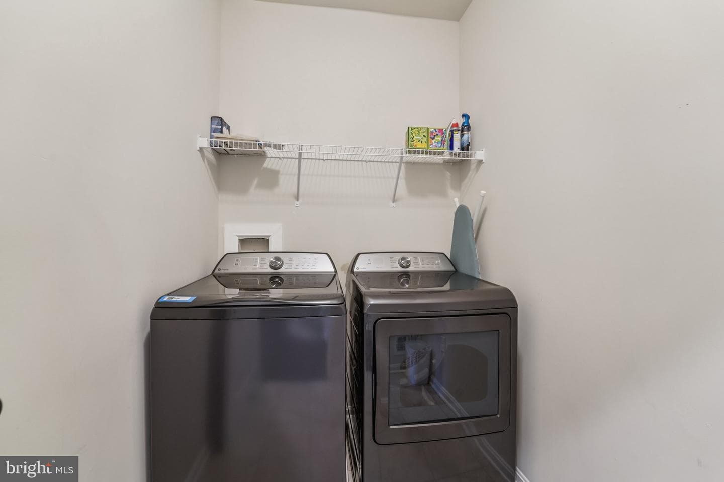 2070 Hinshaw Drive photo 30