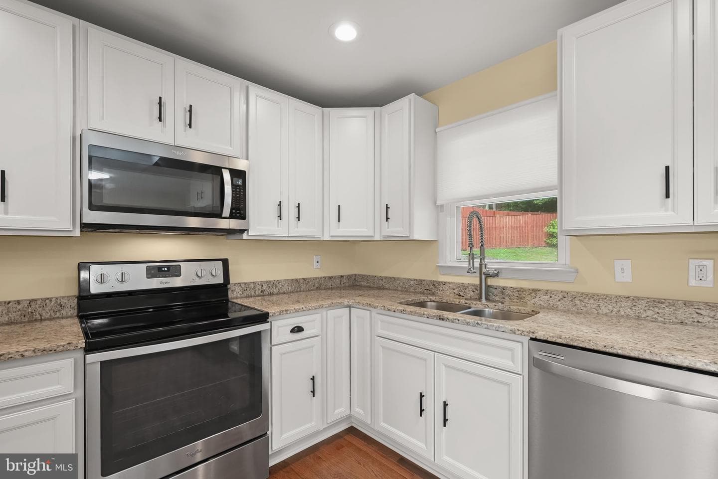 840 Valentine View photo 21